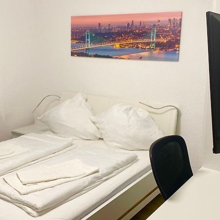 Tolle Fewo Direkt Am Campus 24-7 Checkin Гермерсхайм Екстериор снимка